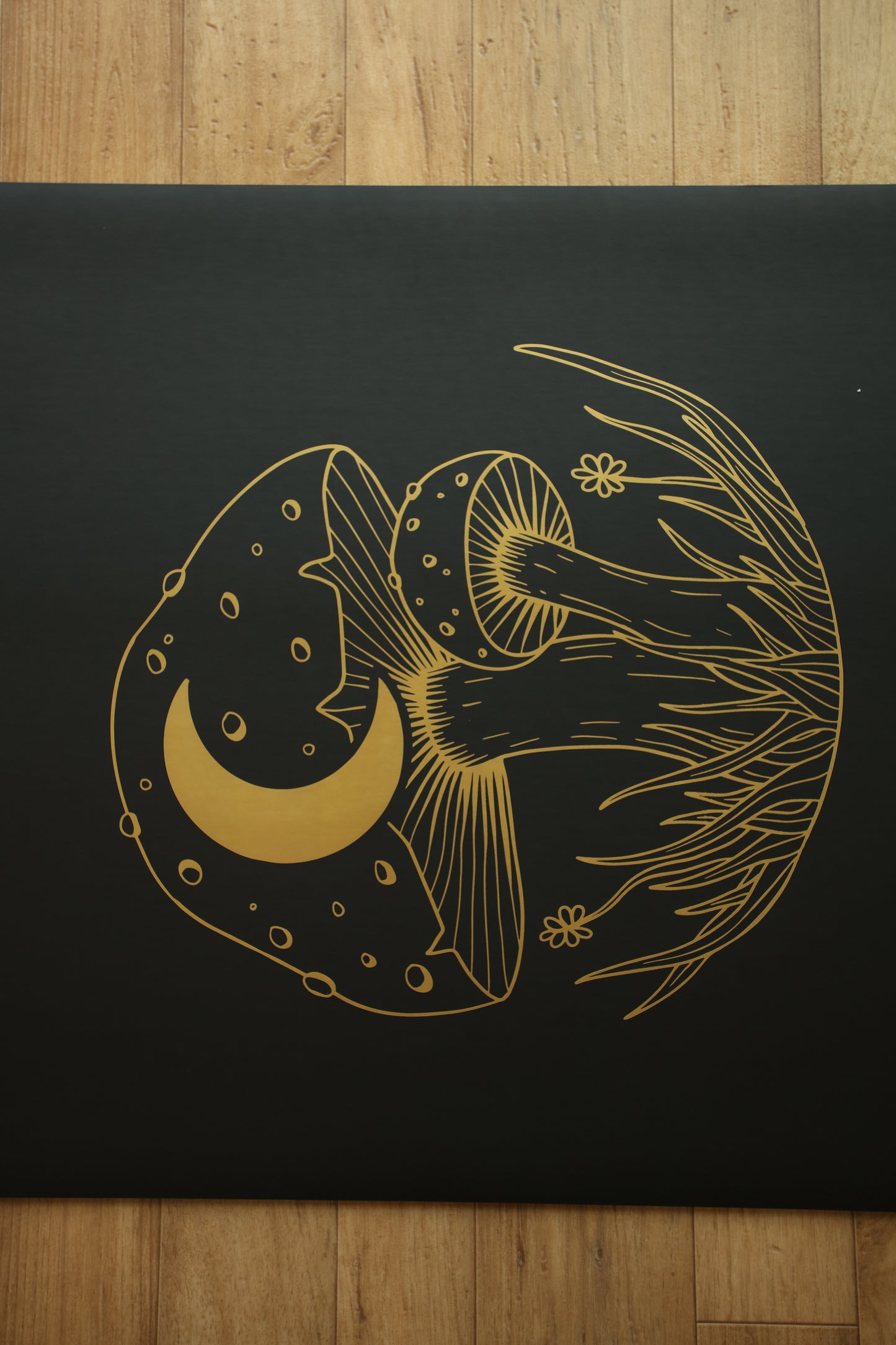 NEW Gold Foil Magic Mat