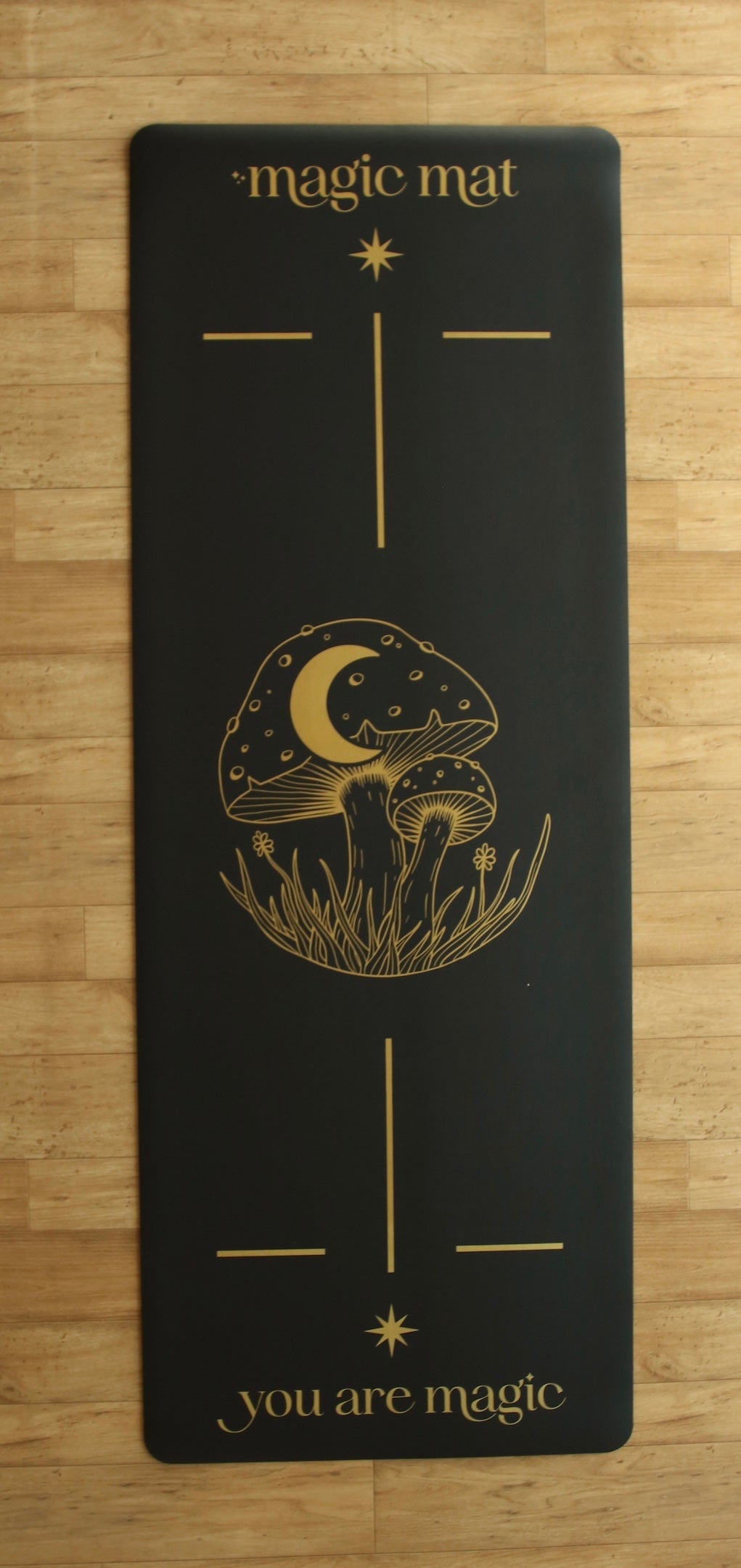 NEW Gold Foil Magic Mat