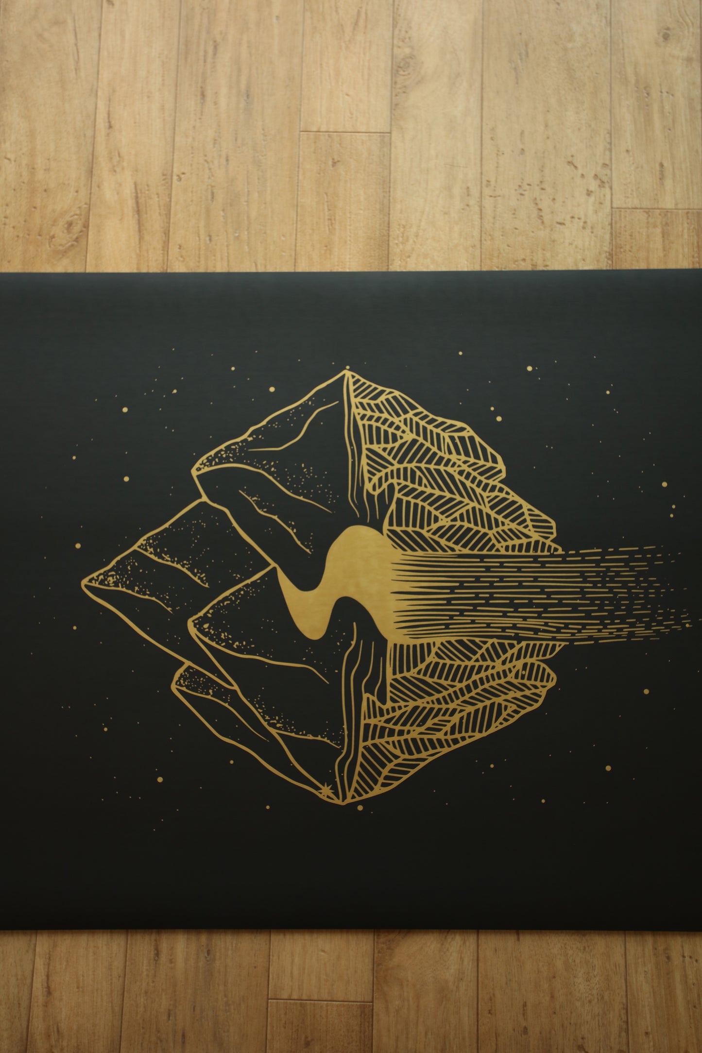 NEW Gold Foil Magic Mat